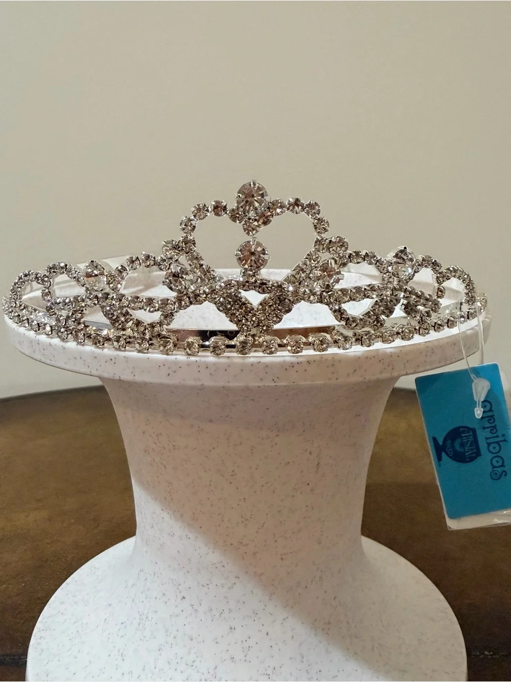 NEW WITH TAGS AUTHENTIC ARRIBAS DISNEY PRINCESS WEDDING PARTY TIARA WITH COMBS